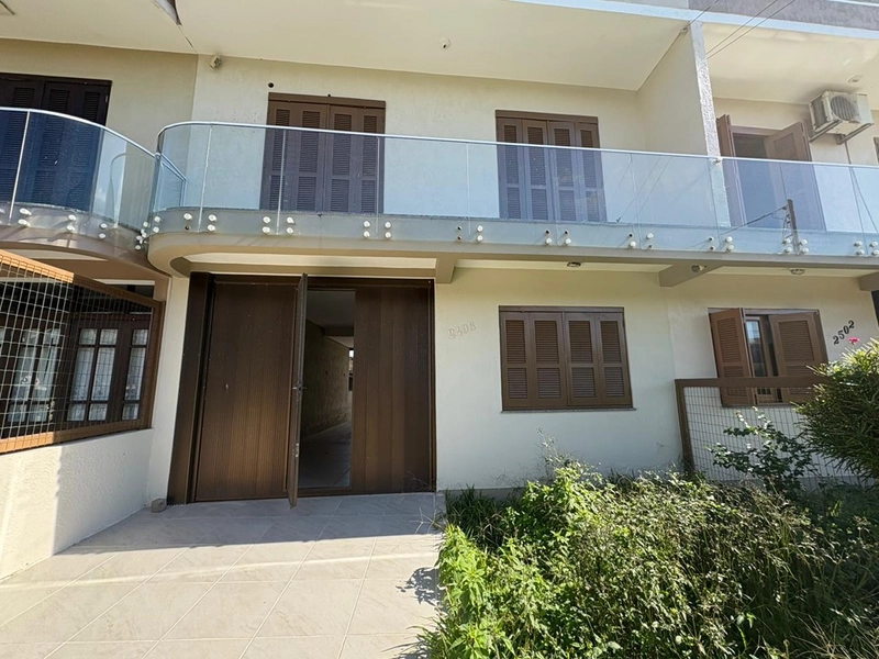 🏡 Casa à venda no centro de Imbé: 2ª foto da galeria de imagens do imóvel