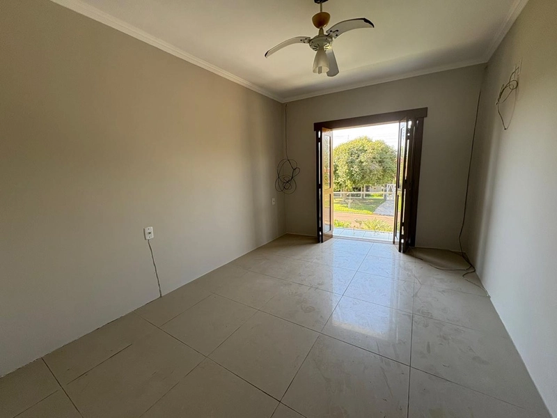 🏡 Casa à venda no centro de Imbé: 5ª foto da galeria de imagens do imóvel