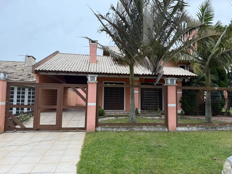 Casa à venda em Imbé - Centro: 2ª foto da galeria de imagens do imóvel