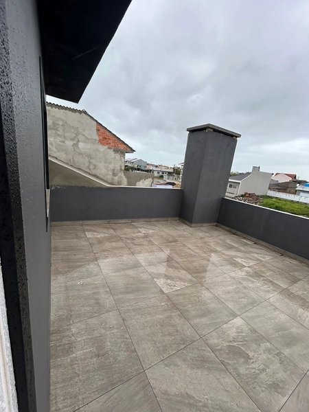 Sobrado novo no Centro de Imbé : 2ª foto da galeria de imagens do imóvel