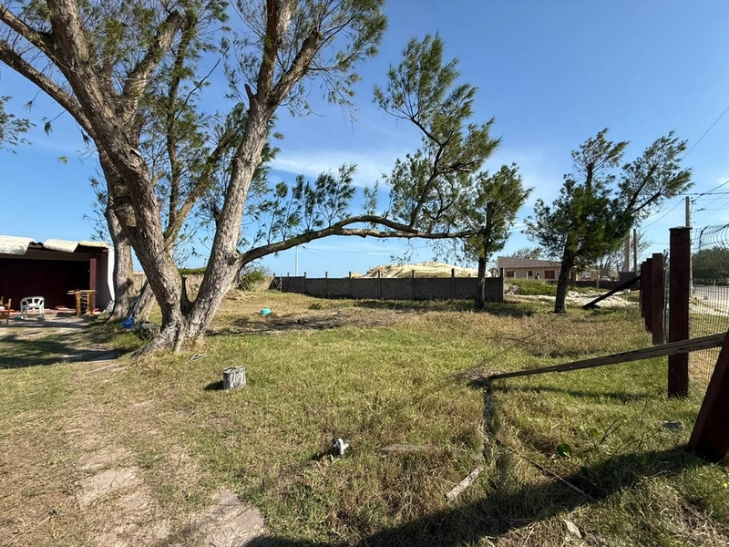 Casa à venda em Mariluz com 2 terrenos: 5ª foto da galeria de imagens do imóvel