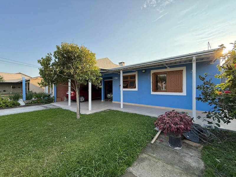 Casa à venda próxima ao mar : 1ª foto da galeria de imagens do imóvel