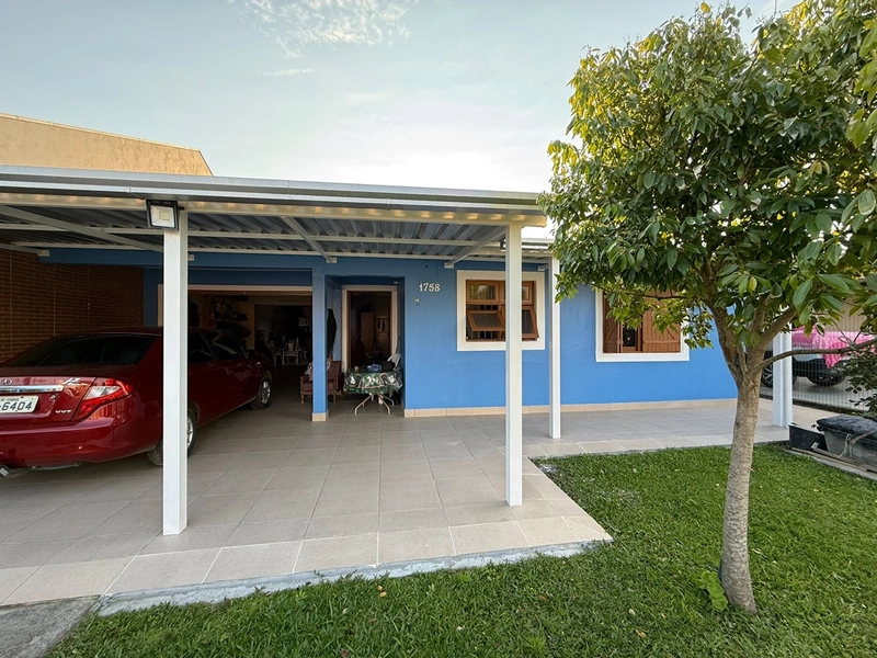 Casa à venda próxima ao mar : 2ª foto da galeria de imagens do imóvel