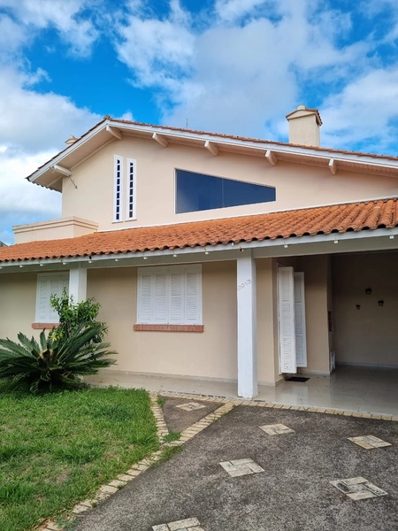 Casa à venda em Imbé - Centro: 2ª foto da galeria de imagens do imóvel