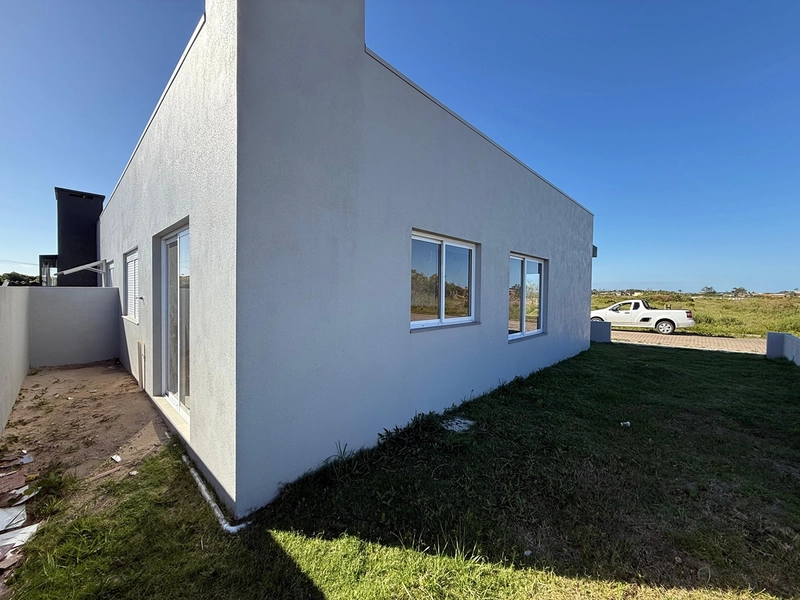 Casa Nova à Venda em Imbé: 8ª foto da galeria de imagens do imóvel