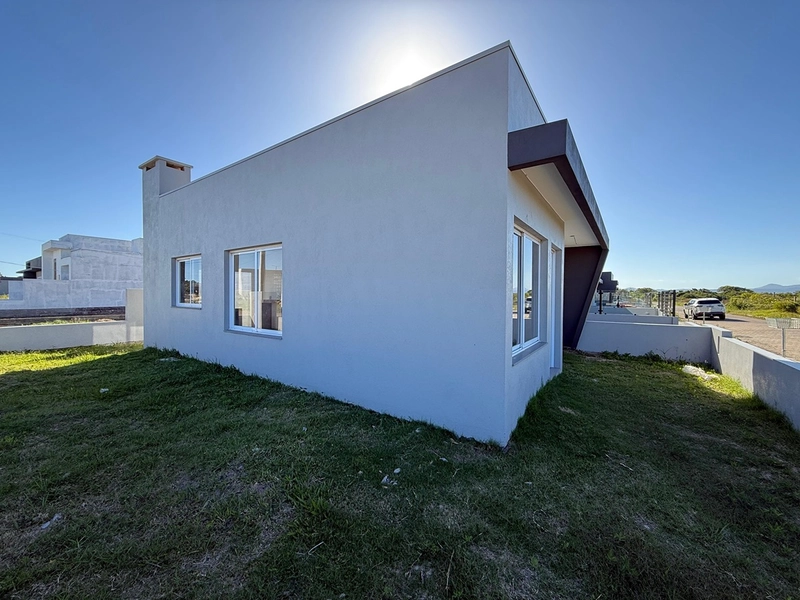 Casa Nova à Venda em Imbé: 3ª foto da galeria de imagens do imóvel