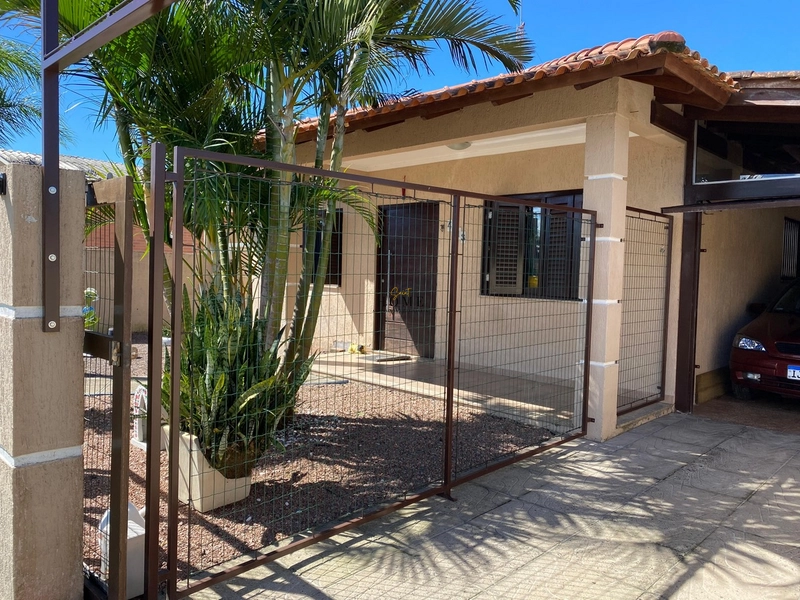 Casa à venda: 2ª foto da galeria de imagens do imóvel