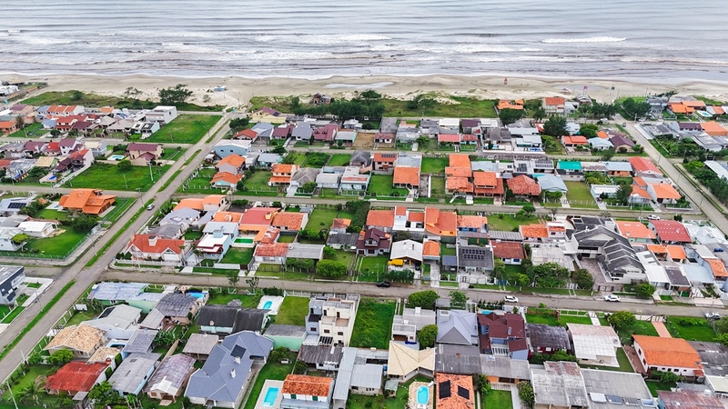 Terreno à venda em Mariluz : 1ª foto da galeria de imagens do imóvel