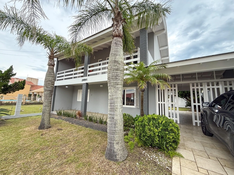 Casa à venda em Imbé – Bairro Centro A poucos metros da Beira-Mar!: 1ª foto da galeria de imagens do imóvel