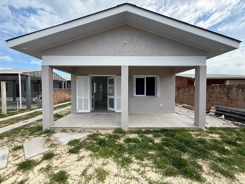 Casa à venda em Imbé - Balneário Mariluz : 1ª foto da galeria de imagens do imóvel