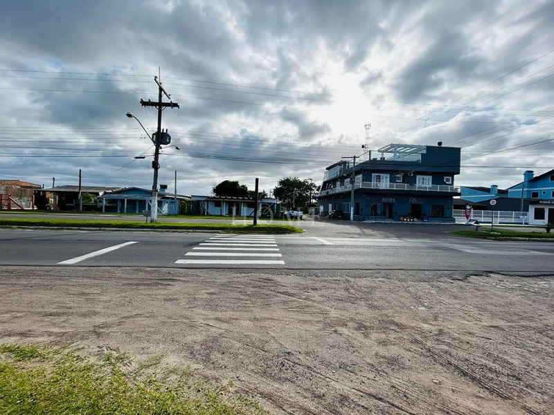 Terreno à venda: 1ª foto da galeria de imagens do imóvel