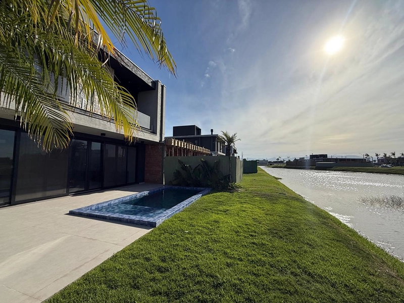 Sobrado beira-lago Condomínio Allure: 3ª foto da galeria de imagens do imóvel