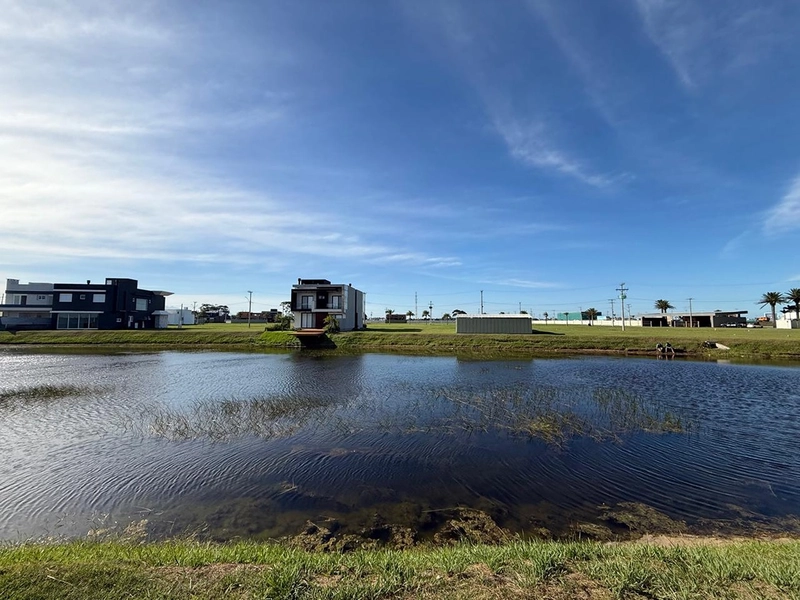 Sobrado beira-lago Condomínio Allure: 4ª foto da galeria de imagens do imóvel