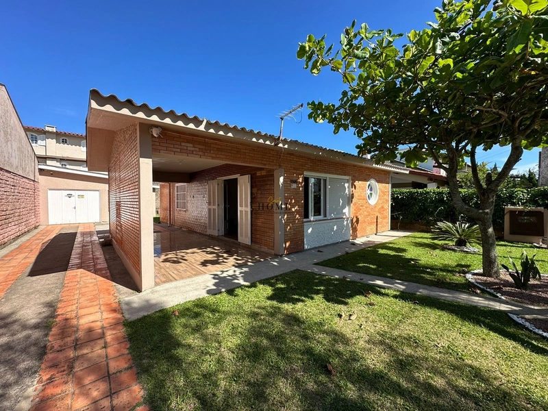 Casa à venda no Centro de Imbé: 1ª foto da galeria de imagens do imóvel