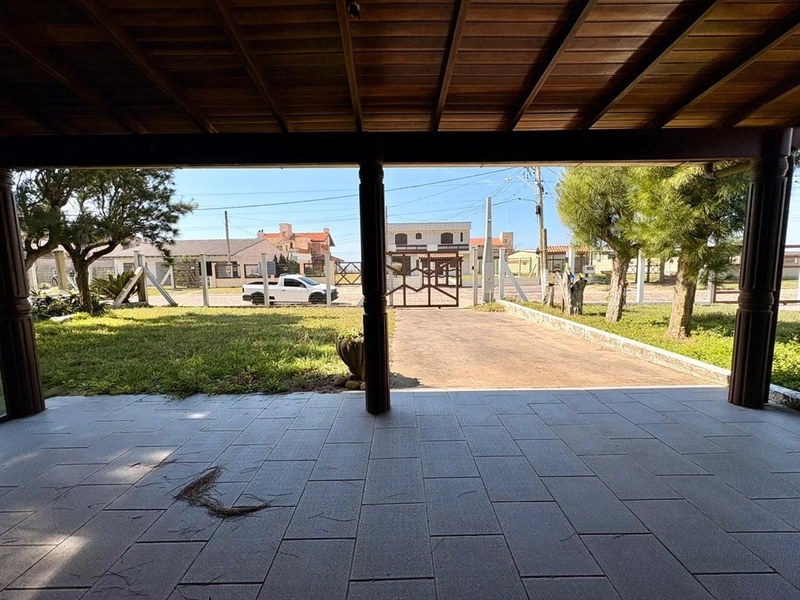 Casa à venda próxima ao mar : 3ª foto da galeria de imagens do imóvel