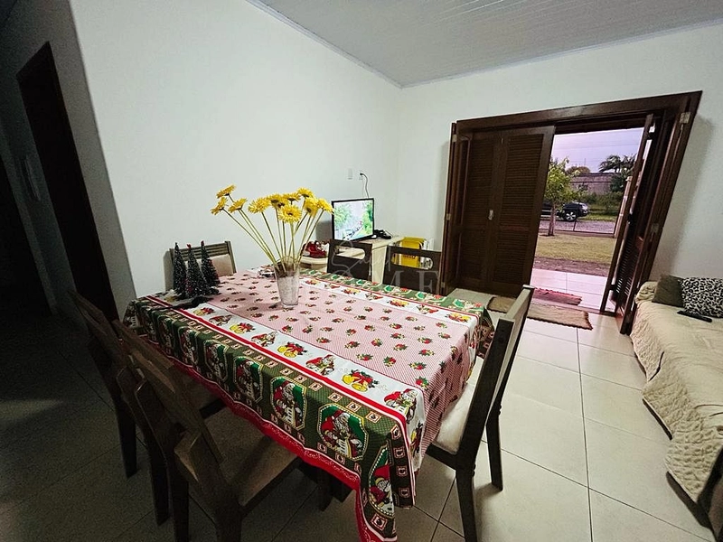 Casa á venda: 3ª foto da galeria de imagens do imóvel