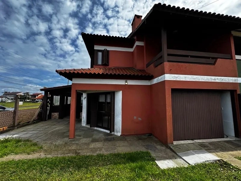 SOBRADO DE ESQUINA À VENDA NO CENTRO DE IMBÉ!: 2ª foto da galeria de imagens do imóvel