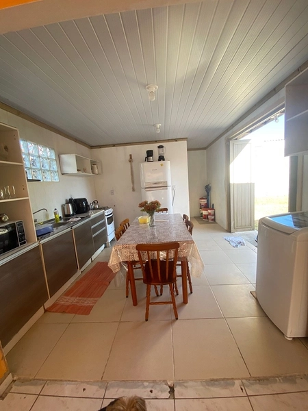 🏡 Casa à venda em Mariluz – Imbé | Apenas 200 metros do mar!: 4ª foto da galeria de imagens do imóvel