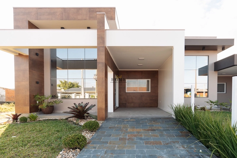 Casa nova à venda no centro de Imbé: 1ª foto da galeria de imagens do imóvel