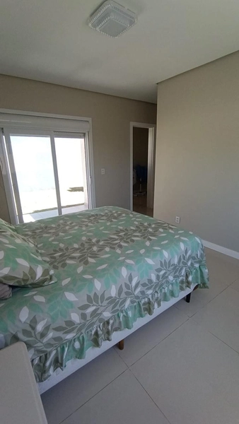 Casa à venda no centro de Imbé: 2ª foto da galeria de imagens do imóvel