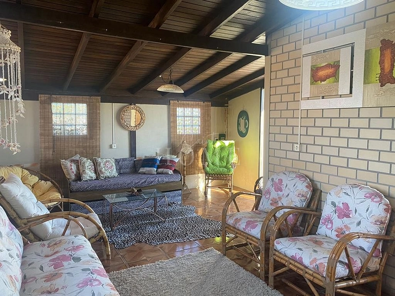Casa à venda, Próximo ao mar: 2ª foto da galeria de imagens do imóvel