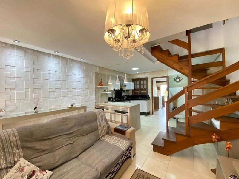 Casa à venda no centro de Imbé: 2ª foto da galeria de imagens do imóvel