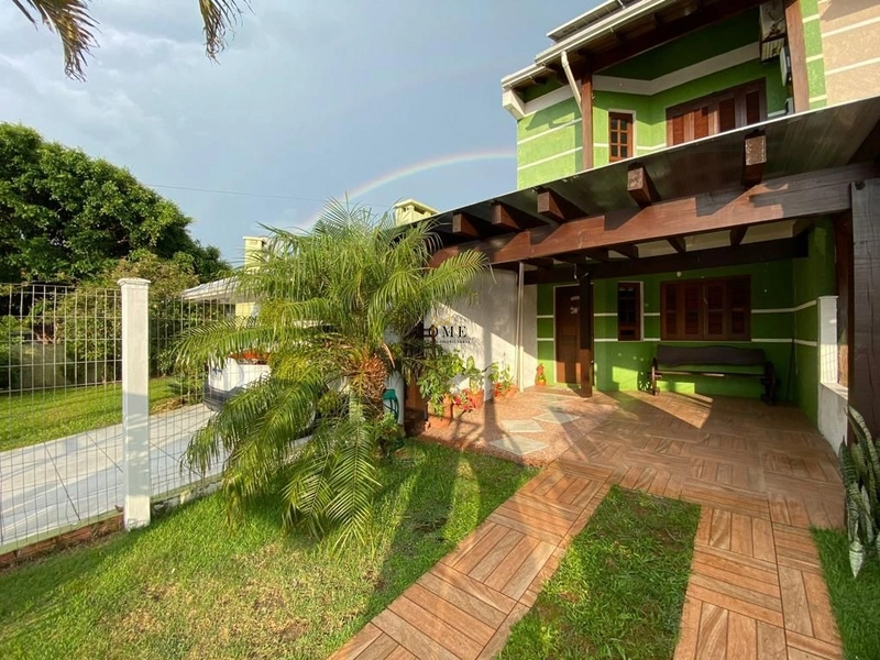 Casa à venda no centro de Imbé: 1ª foto da galeria de imagens do imóvel