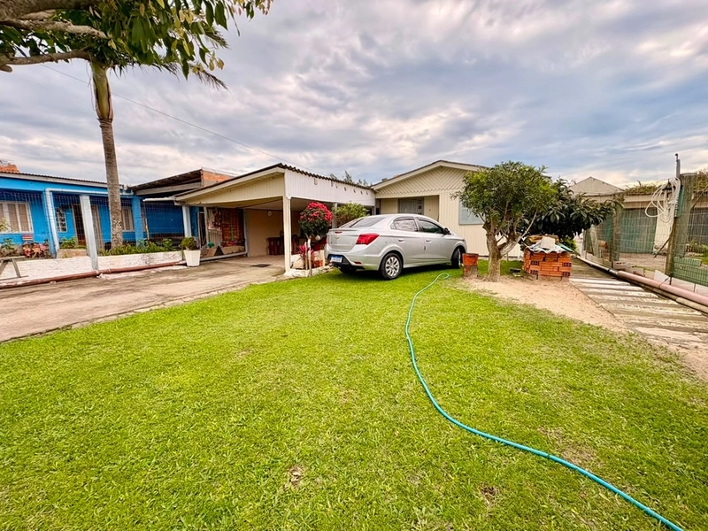 Casa à venda em Imbé: 2ª foto da galeria de imagens do imóvel