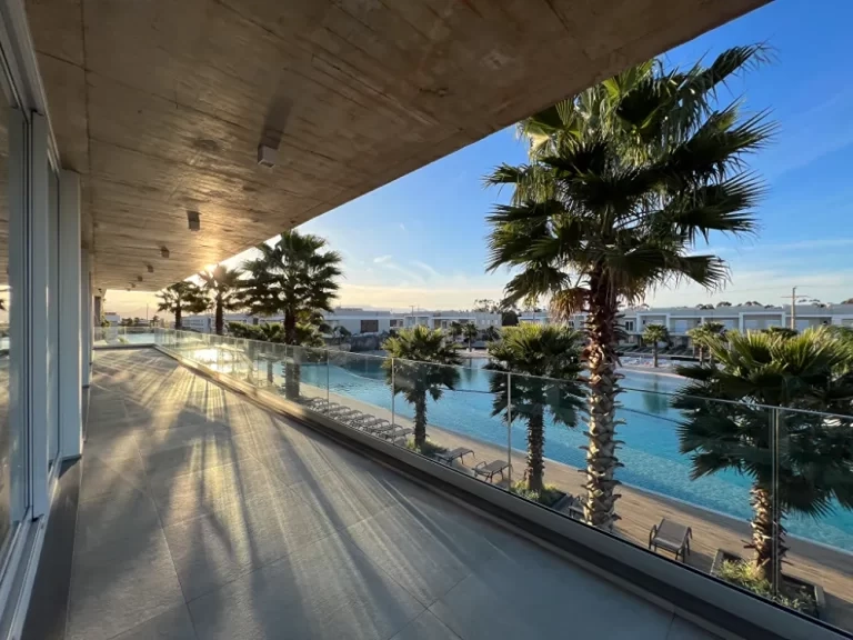 CASA COM 3 DORMITÓRIOS NO MURANO : 53ª foto da galeria de imagens do imóvel