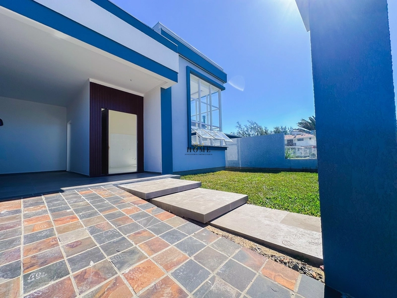 Casa à venda próxima ao mar em Imbé: 3ª foto da galeria de imagens do imóvel