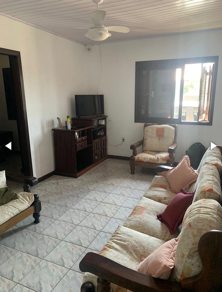 Casa à venda em Mariluz: 2ª foto da galeria de imagens do imóvel