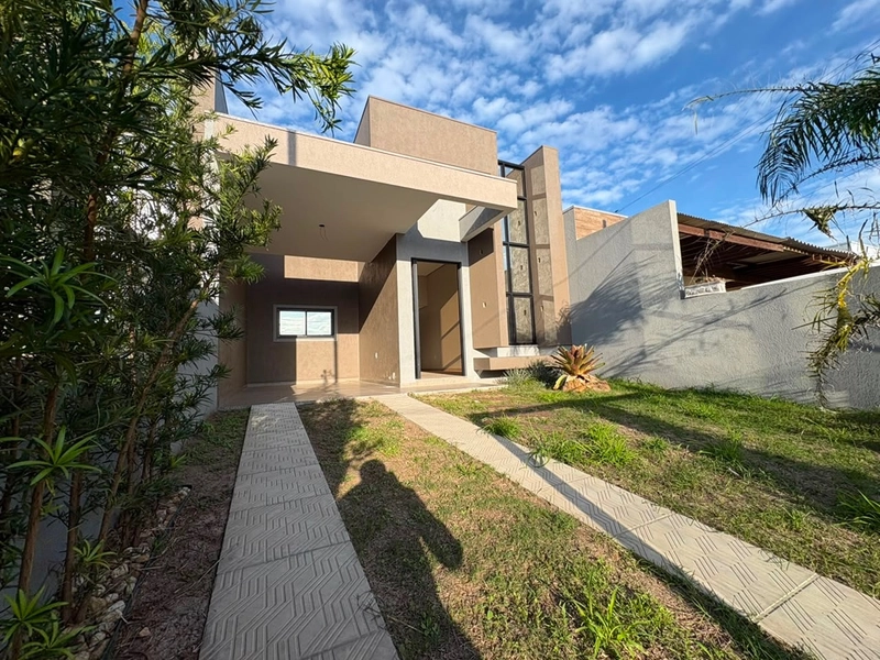 Casa à venda no centro de Imbé : 2ª foto da galeria de imagens do imóvel