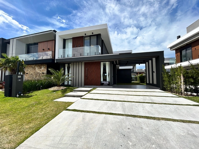 CASA NO SUNSET: 3ª foto da galeria de imagens do imóvel