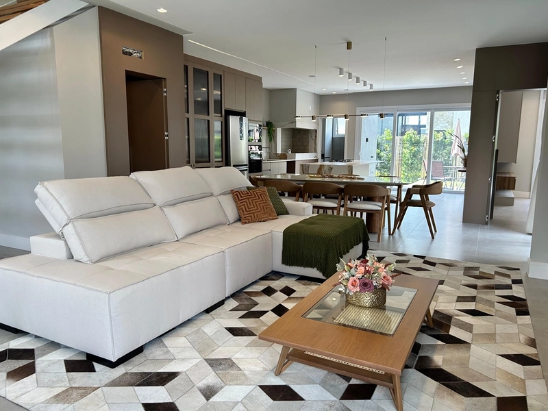 CASA NO SUNSET: 5ª foto da galeria de imagens do imóvel