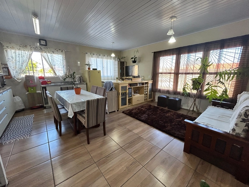 Casa em Mariluz: 6ª foto da galeria de imagens do imóvel