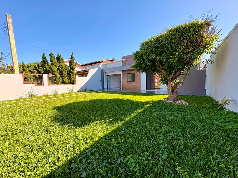 Excelente oportunidade no Balneário Harmonia, a apenas 150 metros do mar! 🌊🏡: 2ª foto da galeria de imagens do imóvel