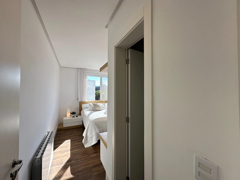🌿 Exclusividade, sofisticação e uma vista privilegiada à beira do rio no Condomínio Golden River: 26ª foto da galeria de imagens do imóvel