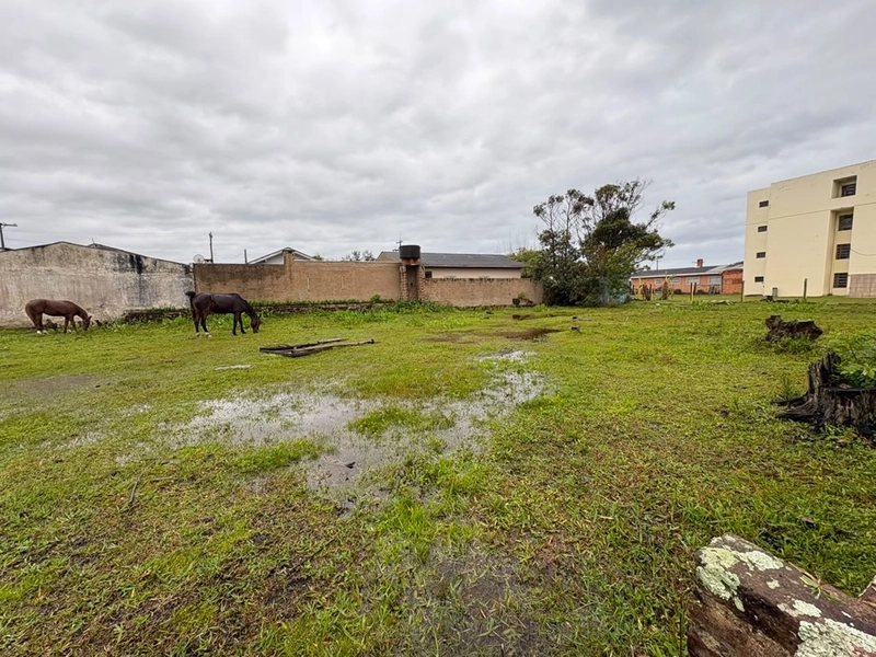 🌊 TERRENO À VENDA A APENAS 150 METROS DO MAR!: 4ª foto da galeria de imagens do imóvel