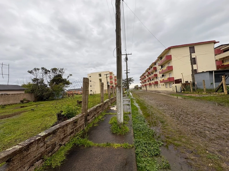 🌊 TERRENO À VENDA A APENAS 150 METROS DO MAR!: 2ª foto da galeria de imagens do imóvel