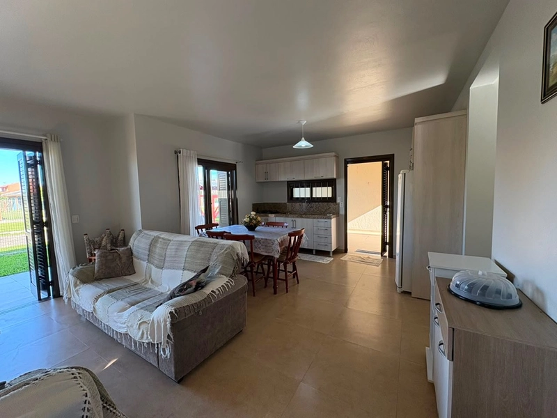 Casa à venda em Imbé - Próxima ao mar: 4ª foto da galeria de imagens do imóvel