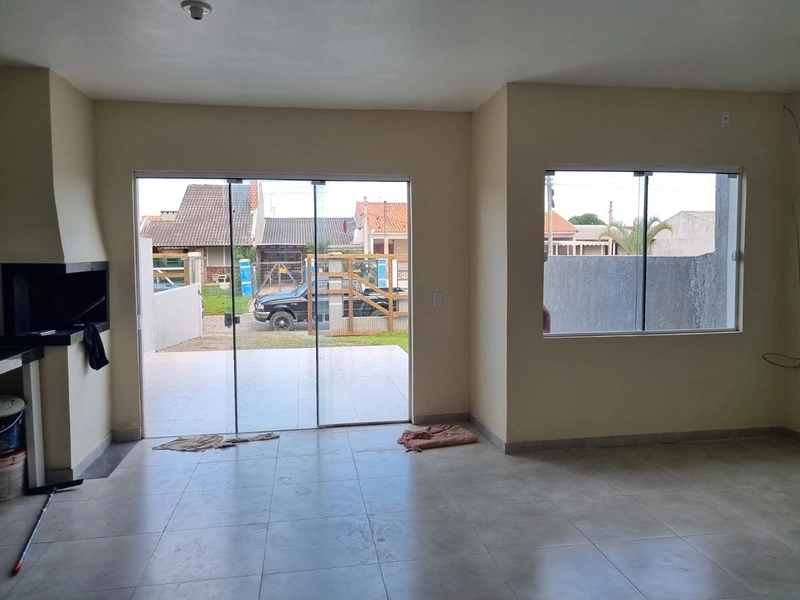 Casa à venda no centro de Imbé: 2ª foto da galeria de imagens do imóvel