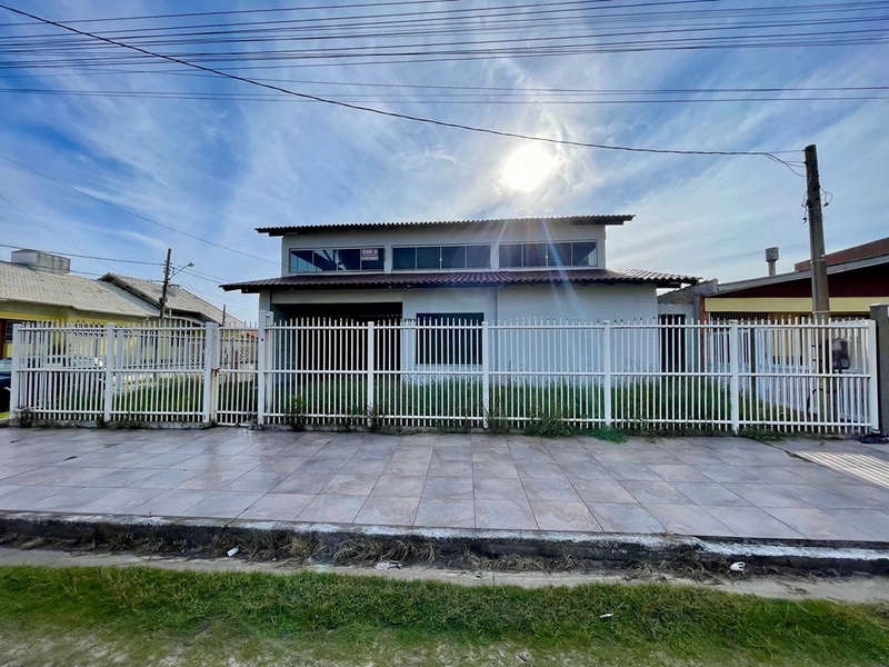 Casa à venda em Tramandaí - Próximo a Plataforma : 33ª foto da galeria de imagens do imóvel