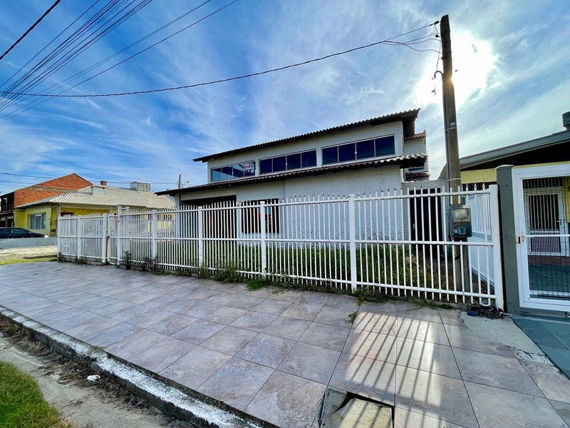 Casa à venda em Tramandaí - Próximo a Plataforma : 29ª foto da galeria de imagens do imóvel