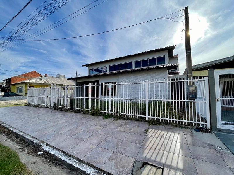 Casa à venda em Tramandaí - Próximo a Plataforma : 30ª foto da galeria de imagens do imóvel