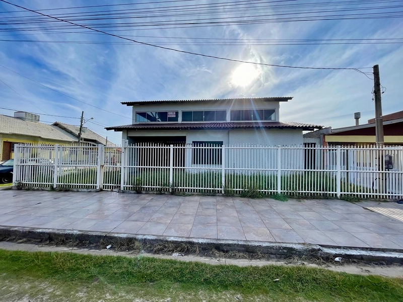 Casa à venda em Tramandaí - Próximo a Plataforma : 32ª foto da galeria de imagens do imóvel