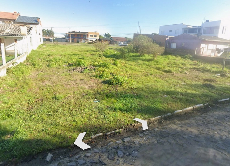 Terreno à venda em Imbé: 1ª foto da galeria de imagens do imóvel