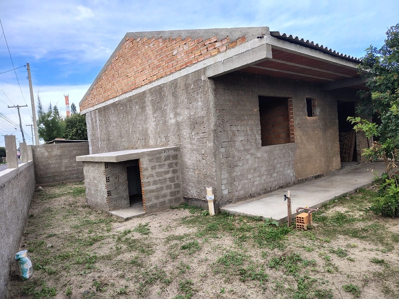 Casa em fases final de acabamento - excelente oportunidade : 3ª foto da galeria de imagens do imóvel