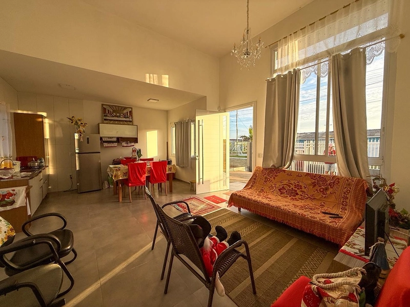 Casa à venda em Imbé, Balneário Mariluz, próxima ao mar!: 3ª foto da galeria de imagens do imóvel