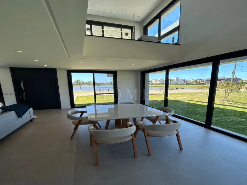 CASA EM CONDOMÍNIO, COM 4 SUÍTES, MOBILIADA E DECORADA!: 5ª foto da galeria de imagens do imóvel