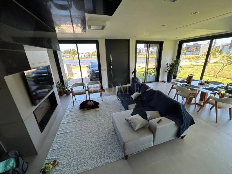 CASA EM CONDOMÍNIO, COM 4 SUÍTES, MOBILIADA E DECORADA!: 21ª foto da galeria de imagens do imóvel